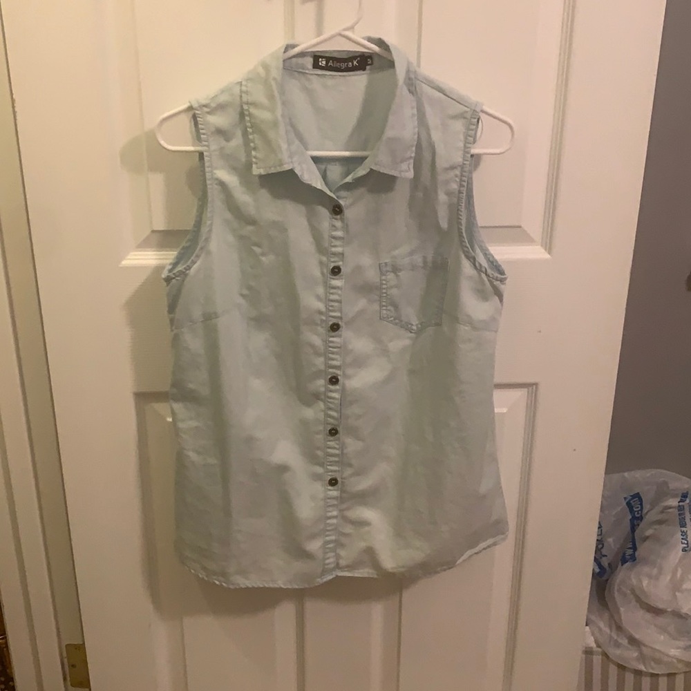 Light blue vest